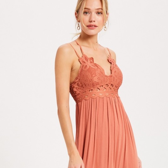SCALLOPED LACE BRALETTE MAXI DRESS - Picture 6 of 7